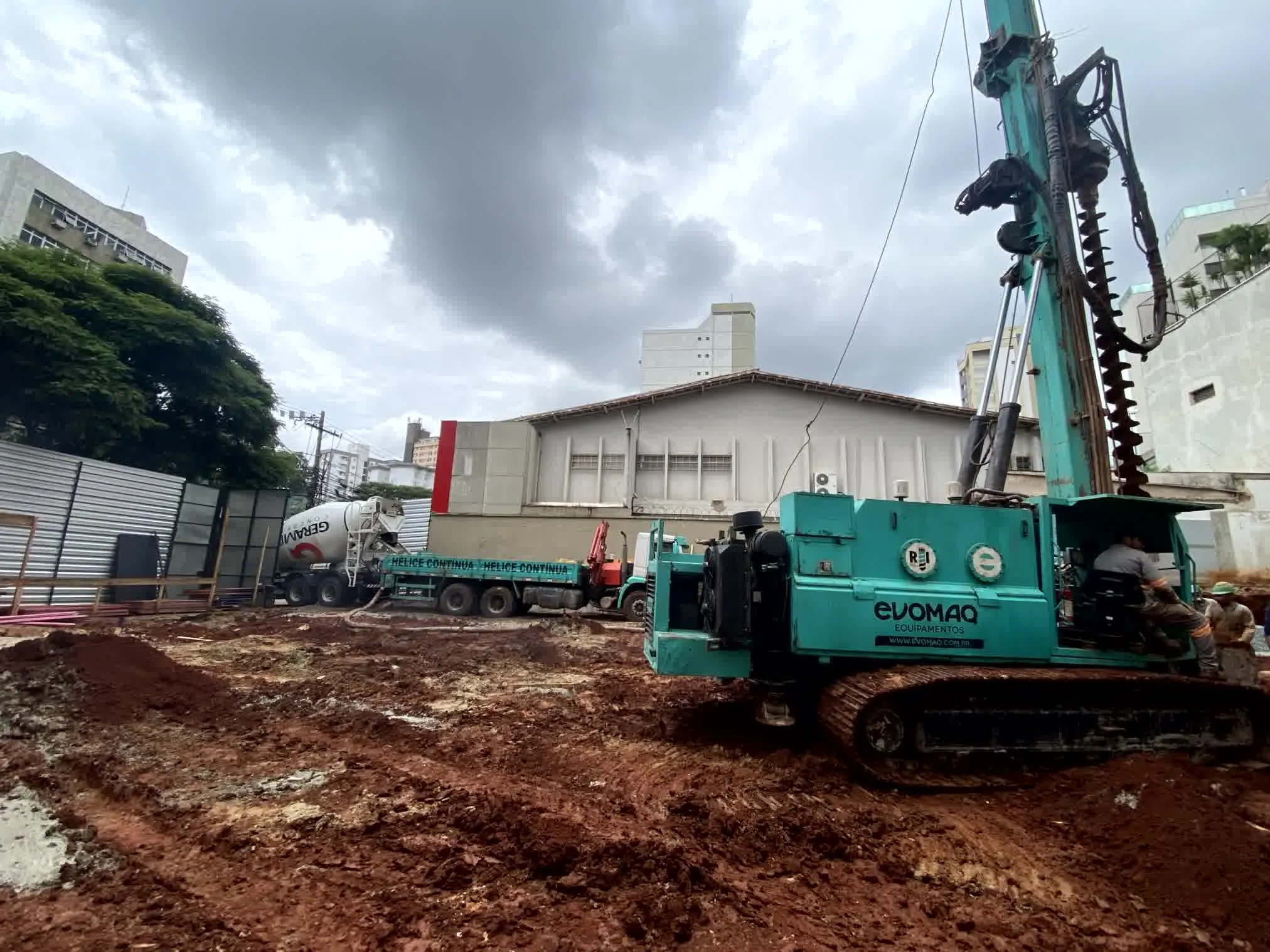 Fundação em estaca raiz
